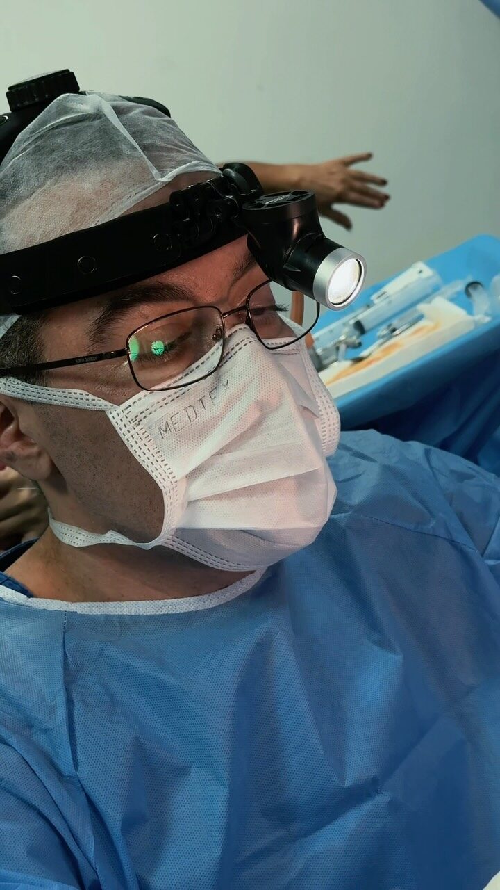Instagram post from drglaucoalmeida. This post is in position 1.